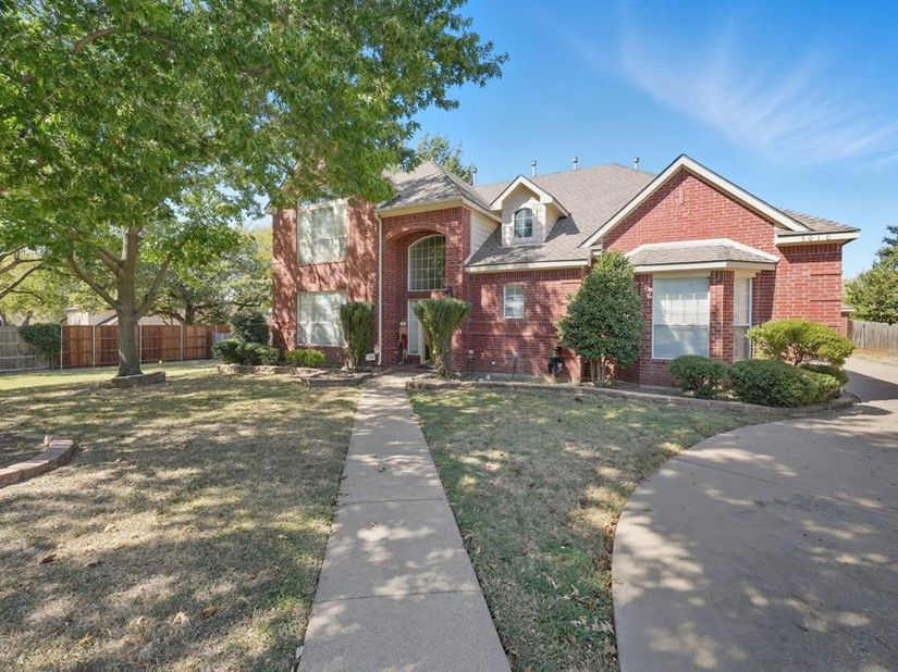 5010  Coventry Lane , Arlington Texas 76017