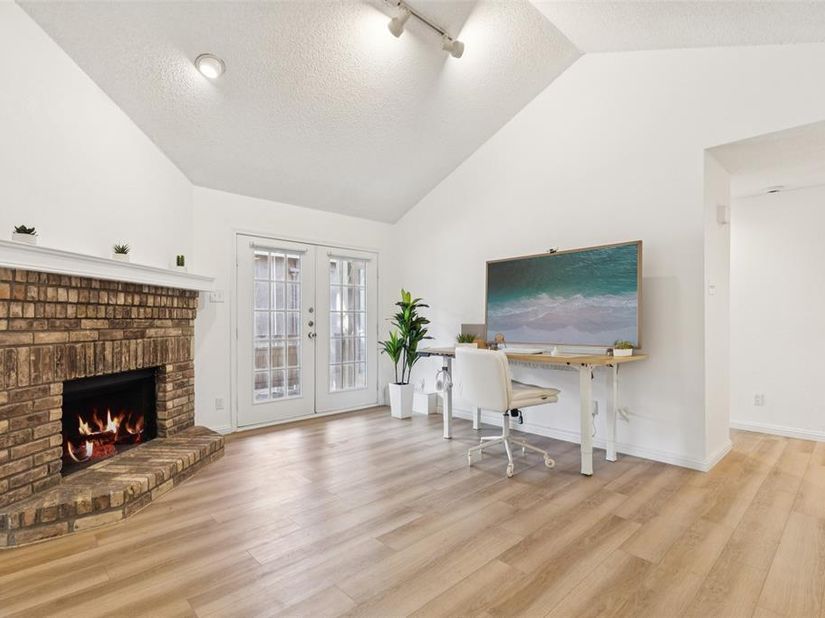 5200  Martel Avenue  16C, Dallas Texas 75206