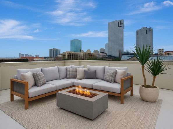 614 E 1st Street , Fort Worth Texas 76102