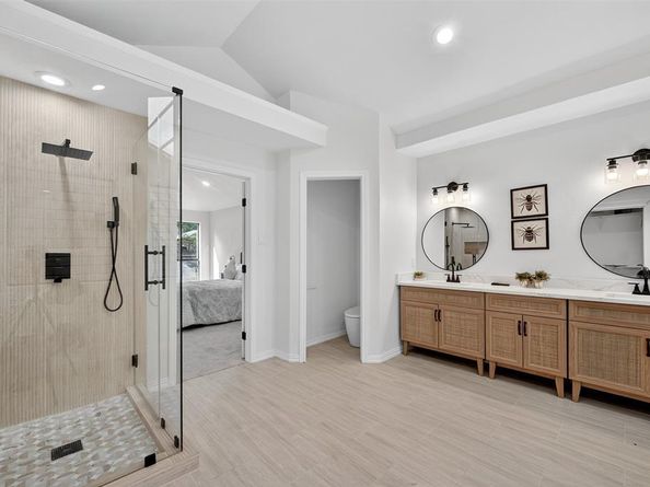 2217  Mediterranean Avenue , Arlington Texas 76011