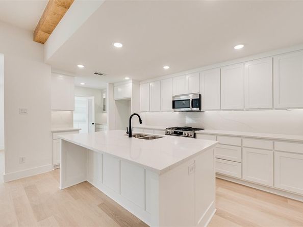 1632  Merrimac Trail , Garland Texas 75043