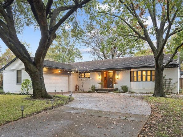 10017  Medlock Drive , Dallas Texas 75218