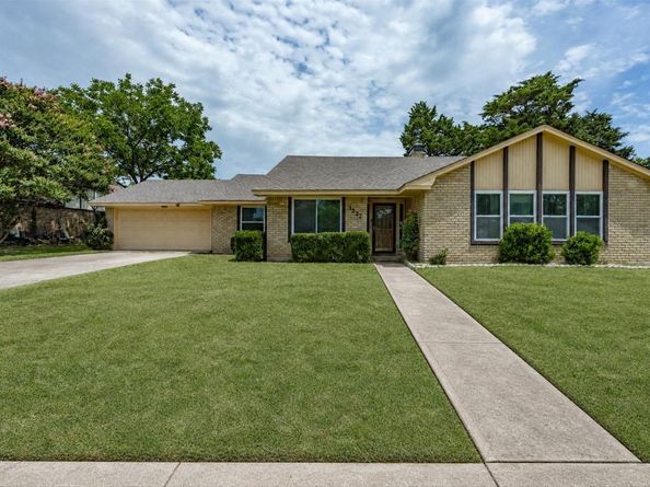 1327  Big Stone Gap Road , Duncanville Texas 75137