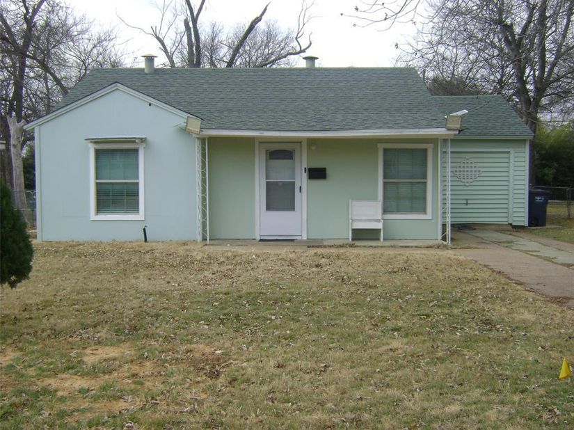 5036  Cedar Hill Road , Fort Worth Texas 76116