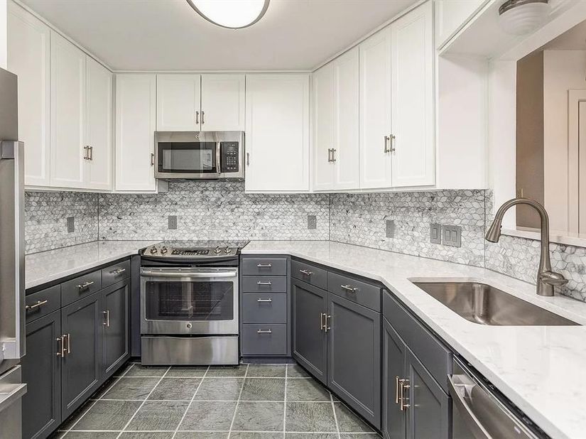 2633  Mccart Avenue , Fort Worth Texas 76110