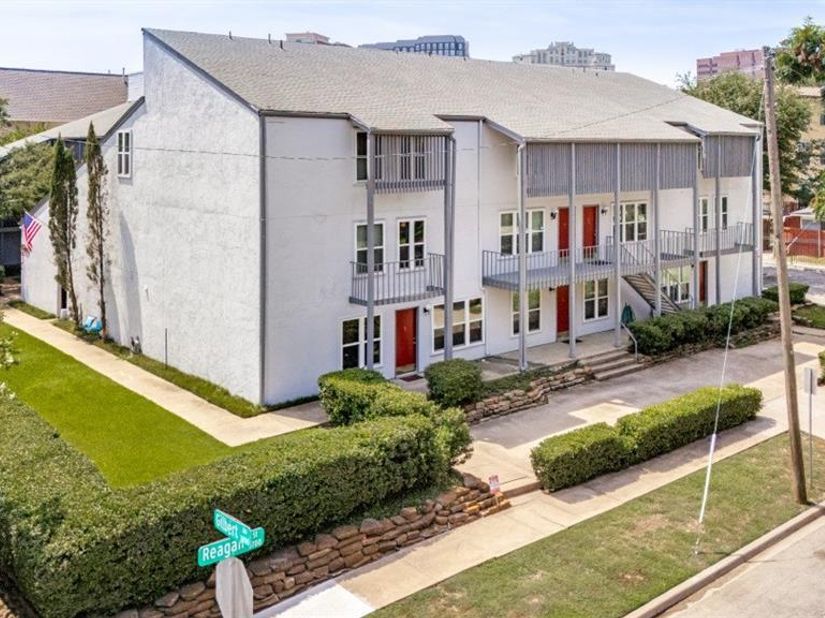 3827  Gilbert Avenue  109, Dallas Texas 75219