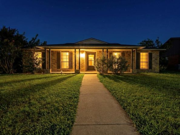 2213  Proctor Drive , Carrollton Texas 75007