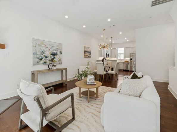5743  Prospect Avenue  102, Dallas Texas 75206