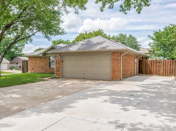 3661  Fairview Drive 