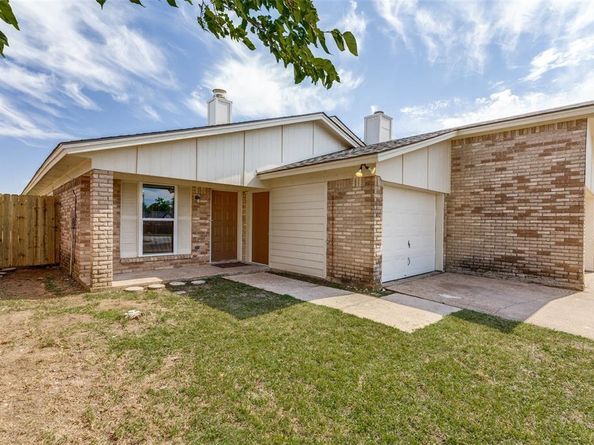 3217  Green Ridge Street , Fort Worth Texas 76133