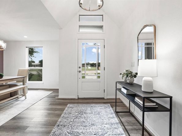 7668  La Cosa Drive , Dallas Texas 75248