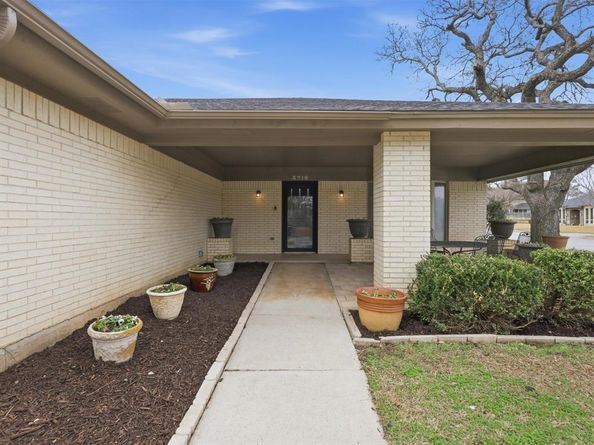 3716  Sweetbriar Lane , Colleyville Texas 76034