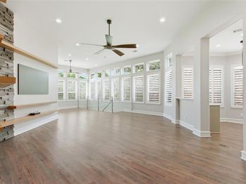 3033  Greenhill Drive 