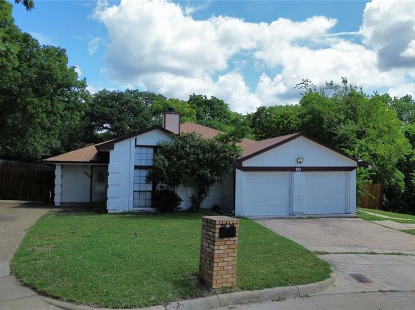 7809  Laver Court  78097811, Fort Worth Texas 76112