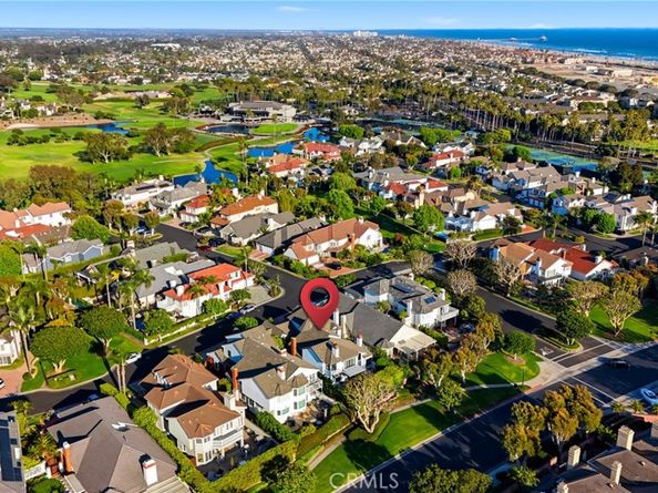 19545 Woodlands Dr, Huntington Beach CA 92648