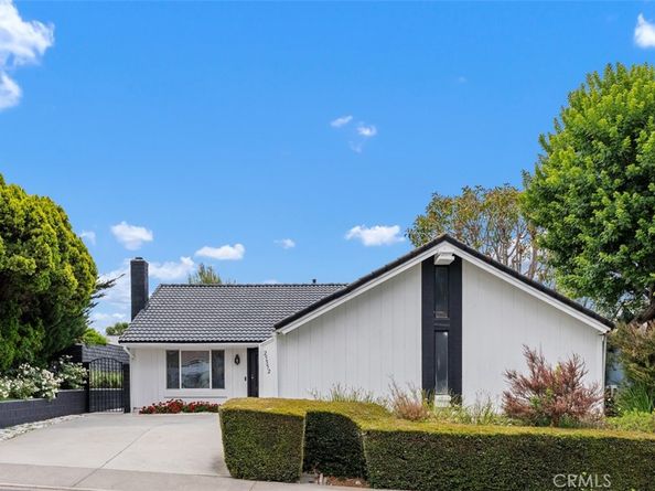 25552 Mackenzie Street, Laguna Hills CA 92653