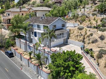 12235 Circula Panorama