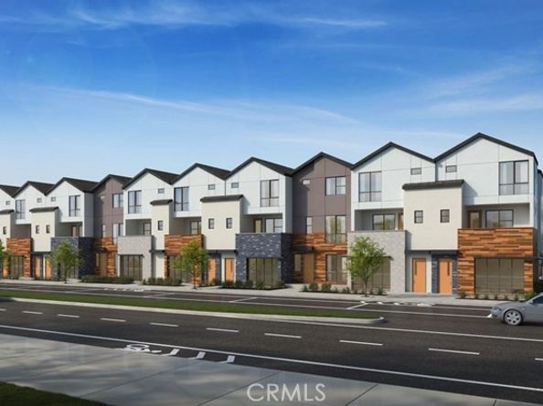 5876 Linden Ave Avenue 7, Long Beach CA 90805