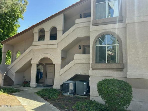 7135 Woodlake Avenue D, Los Angeles CA 91307