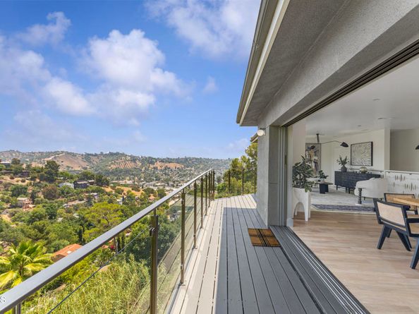 453 Frontenac Avenue, Los Angeles CA 90065