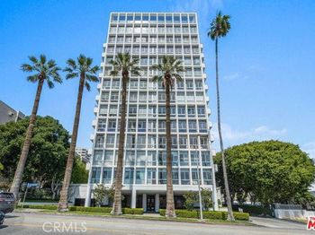 7135 Hollywood Boulevard