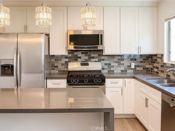6301 Coldwater Canyon