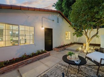 1637 N Alvarado Street