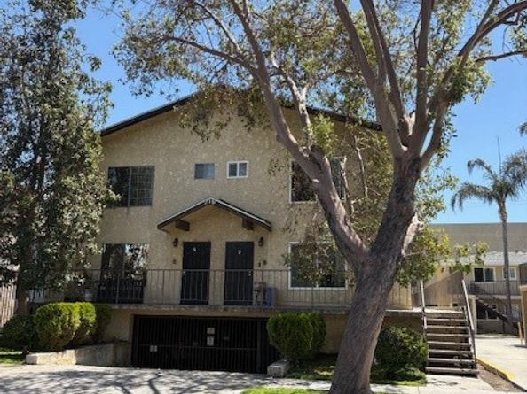 216 W Tujunga Avenue A, Burbank CA 91502