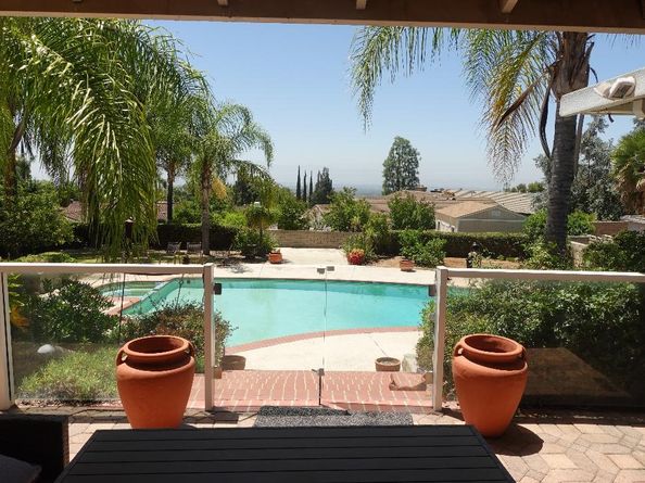 2534 E Vista, Upland CA 91784