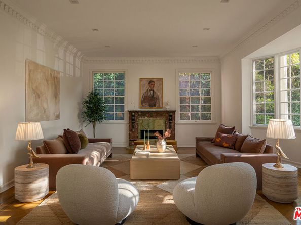 150 S June Street, Los Angeles CA 90004