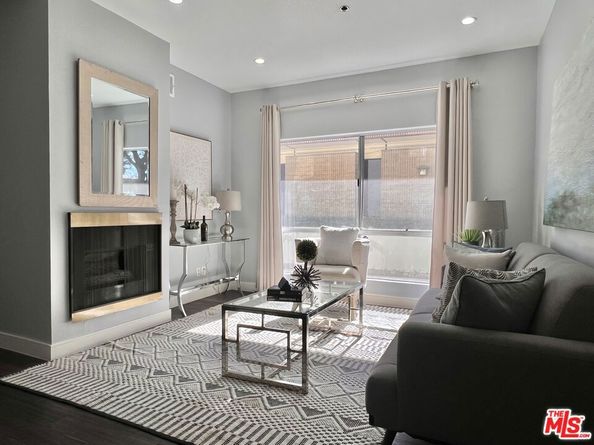 156 S Oak Knoll Avenue 101, Pasadena CA 91101