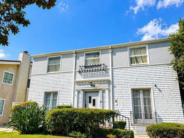 849 3rd Avenue, Los Angeles CA 90005