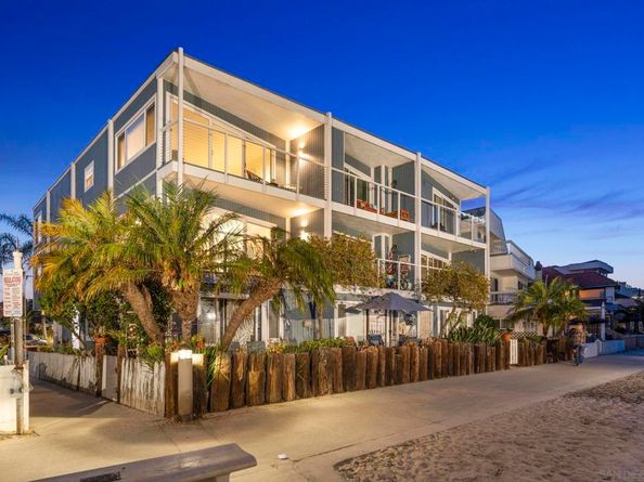 3630 Bayside Walk B, San Diego CA 92109