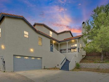 2042 Cherokee Lane