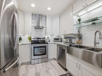 10300 Caminito Cuervo