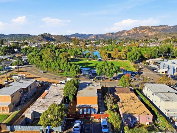 12621 Lindo Lane, Lakeside CA 92040