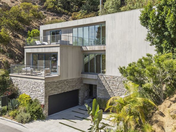 2756 Westshire Drive, Los Angeles CA 90068