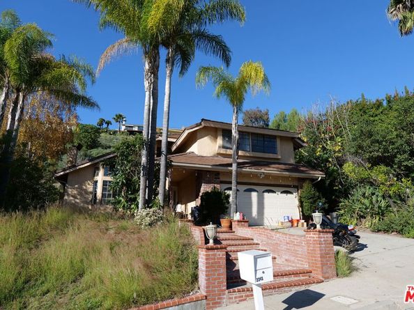 2241 Flintridge Drive, Glendale CA 91206
