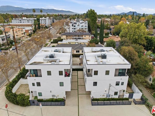 13822 Oxnard Street, Van Nuys CA 91401