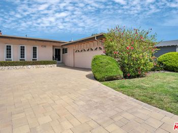 1935 W 235th Place