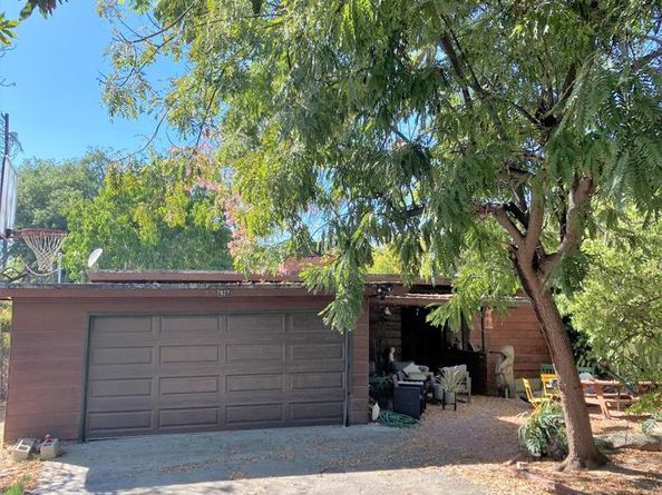 7927 Paso Robles Avenue, Lake Balboa CA 91406