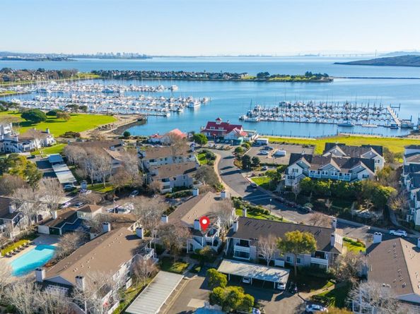 34 Schooner Court, Richmond CA 94804
