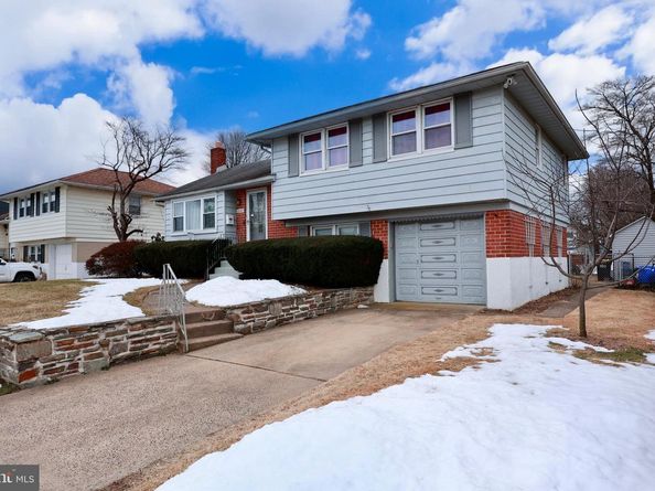 9947 Montour Street, Philadelphia PA 19115