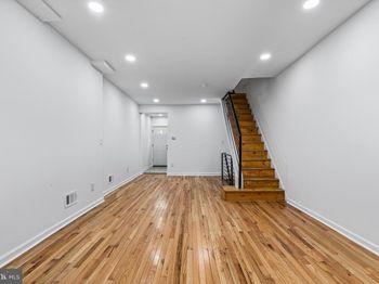 1418 N Etting Street