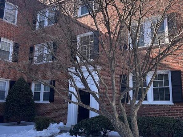 3937 Pennsylvania Avenue SE 101, Washington DC 20020