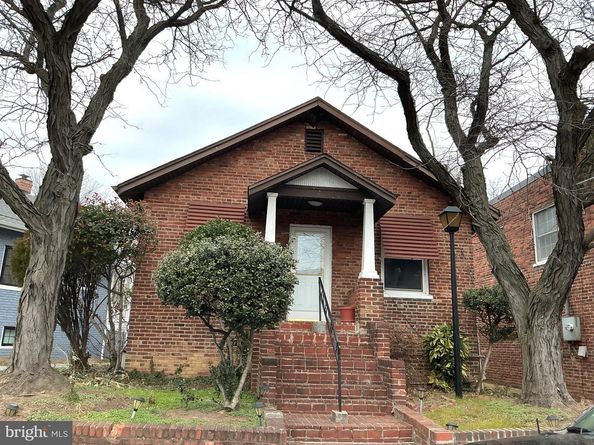 520 E Mount Ida Avenue, Alexandria VA 22301