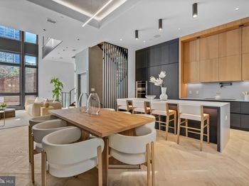 110 S Bonsall Street