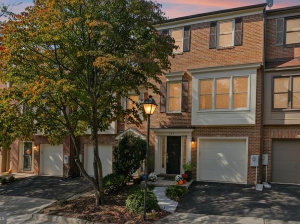 3811 Usher Court, Alexandria VA 22304