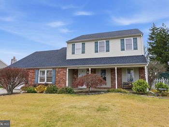 744 Fairbridge Drive