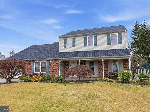 744 Fairbridge Drive, Fairless Hills PA 19030